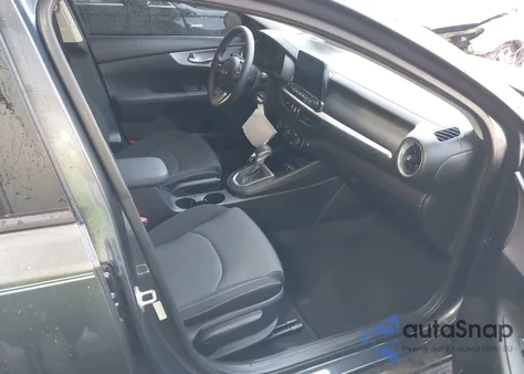 2024 Kia Forte Lxs из США, поврежденный, VIN 3KPF24AD4RE743407